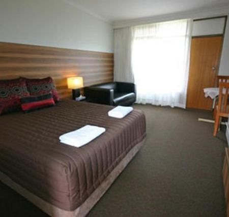 Red Cedars Motel Canberra Exteriör bild