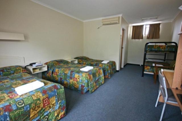 Red Cedars Motel Canberra Rum bild